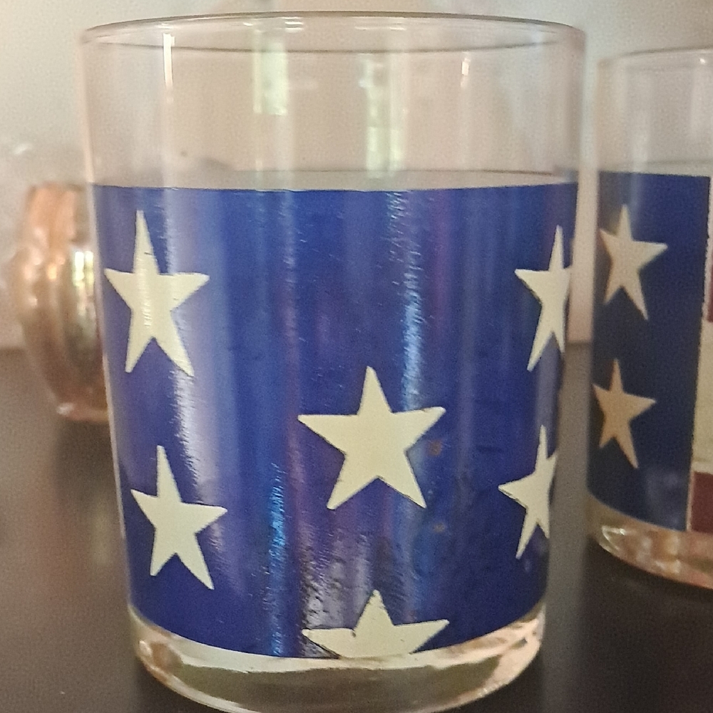 4 RED, WHITE & BLUE COCKTAIL GLASSES